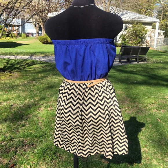 Francesca's Blue and chevron mini dress - Picture 4 of 8
